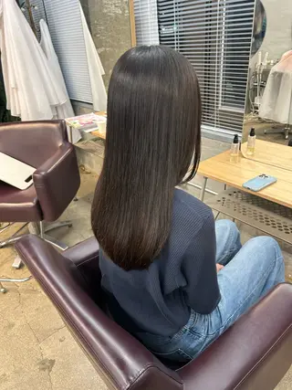 ロング サワムラ ソナタのヘアスタイル