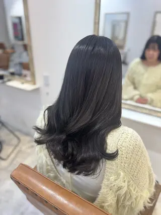 ロング カラー 赤み無し柔らかカラー 【梅田】madokaのヘアスタイル