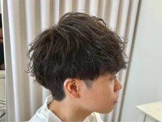 ショート センターパート 韓国ヘア・綾也のヘアスタイル