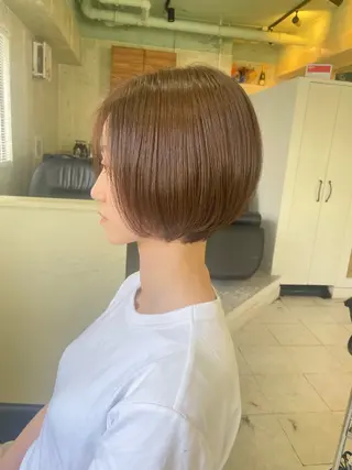 ショート カラー NATSUMI AR.MARAのヘアスタイル