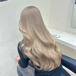 ロング 淡めハイトーン🫧 manaka🎀🩶のヘアスタイル
