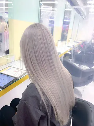 ロング カラー ♡ハイトーンブリーチ カラーyuuna♡のヘアスタイル
