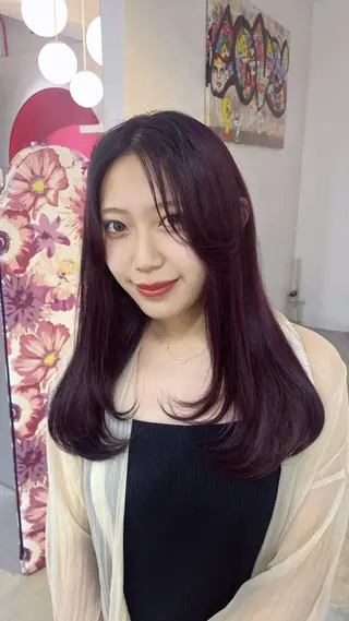 カラー Mii. 内田萌々のヘアスタイル