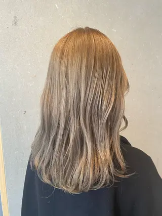 セミロング 艶髪/韓国風🤍🖤 小林実央のヘアスタイル