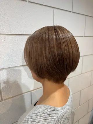 ショート カラー 平野 礼のヘアスタイル
