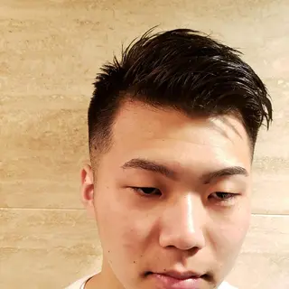 ショート BroTokyo マルのヘアスタイル