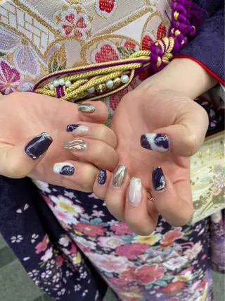 ネイル LAVISH 大和店 🤱子連れ大歓迎のネイルデザイン
