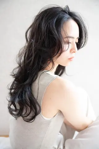 セミロング カラー パーマ ヘアアレンジ TOKI /透明感/原宿のヘアスタイル