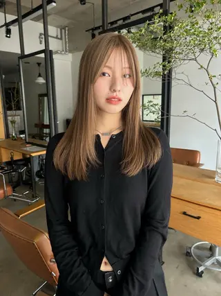 ロング カラー 透明感カラー レイヤーカット りなのヘアスタイル