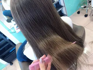 ロング 松田 みのりのヘアスタイル
