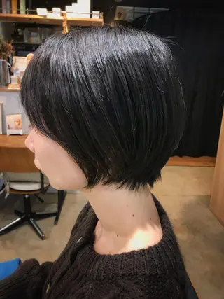 ショート レイヤー/大人ボブ| ワタナベ リョウカのヘアスタイル
