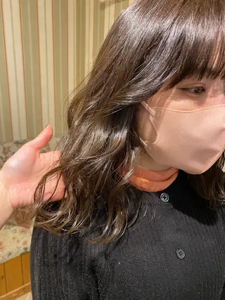 セミロング カラー LUVISM新潟🎀 透明感カラー/ミユのヘアスタイル