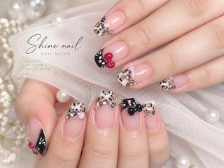 ネイル サイナネイル🎀 長さ出し専門店のネイルデザイン