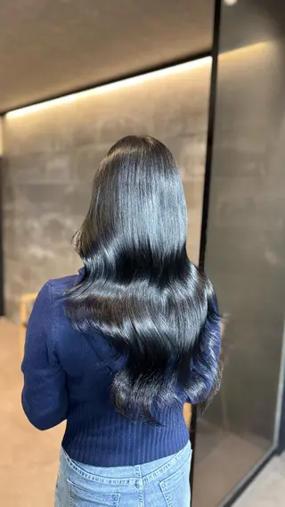 ロング カラー ヘアアレンジ 韓国ヘア指名率 No. 1小堀京介のヘアスタイル