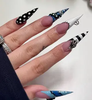 ネイル Noél_ Noaのネイルデザイン