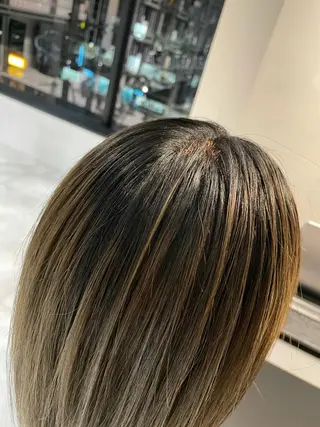 ショート カラー レイヤー×髪質改善 ×透明感/杉田 圭のヘアスタイル