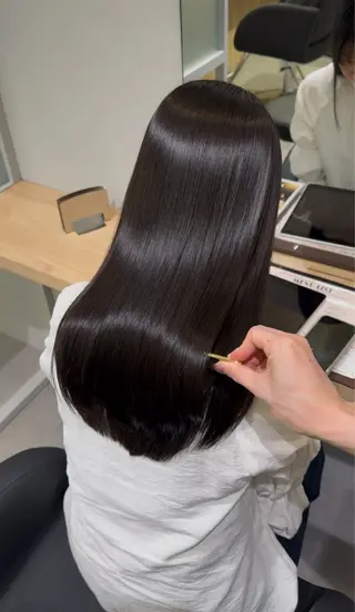 ロング マスイ カイセイのヘアスタイル