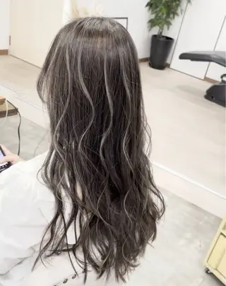 ロング カラー PEIGE OKINAWAのヘアスタイル