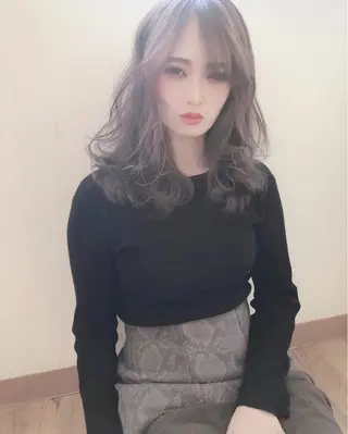 ミディアム カラー テトネ タカシのヘアスタイル