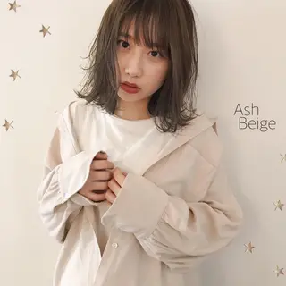 ミディアム カラー 市川 千夏のヘアスタイル