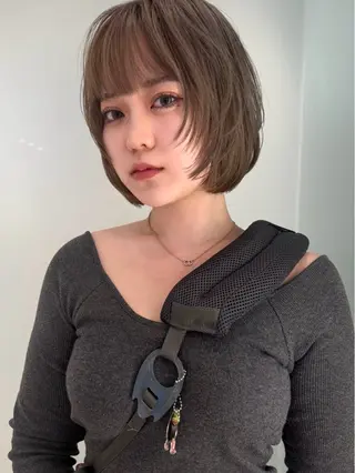 ショート anna 韓国レイヤ ー/ ハッシュカットのヘアスタイル