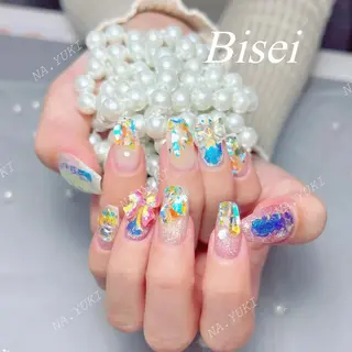 ネイル 🦋 Queenieのネイルデザイン