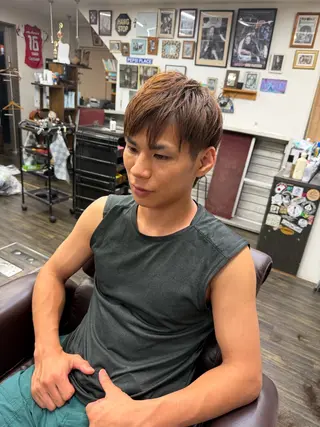 ミディアム メンズ 高東 俊介のヘアスタイル