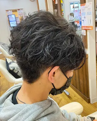 パーマ メンズ 原田 涼矢のヘアスタイル