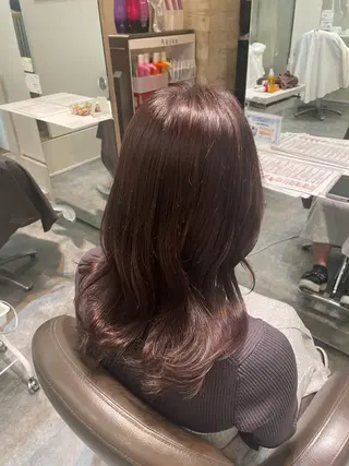 カラー 松川 莉子のヘアスタイル