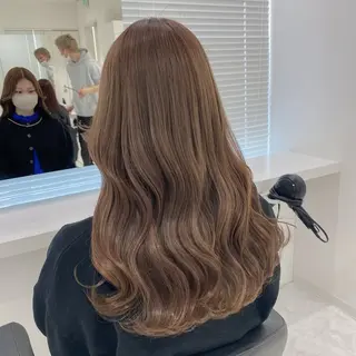 セミロング パーマ ヘアアレンジ 🫧モテる💗ダメー ジレスハイトーン🫧のヘアスタイル