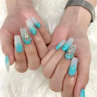 ロング ネイル Y. Sのネイルデザイン