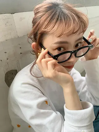 ミディアム カラー パーマ 💓パーマ，💗 レイヤーカットのヘアスタイル