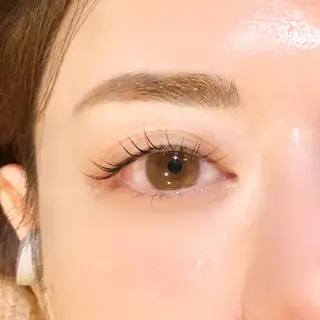 マツエク・マツパ 藤田 彩音のヘアスタイル