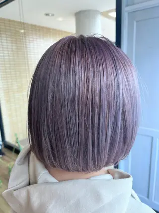ミディアム カラー ツキダテ ユイのヘアスタイル