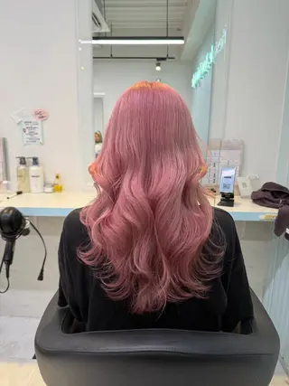 セミロング カラー ブリーチカラー 🩵MIZUKIのヘアスタイル