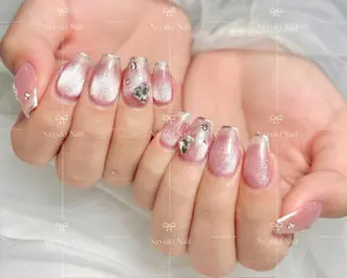 ネイル 🦋 Queenieのネイルデザイン