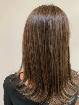セミロング 菅沢 奈生のヘアスタイル