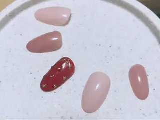 ネイル Rika🌼 シンプル•マグネットのネイルデザイン