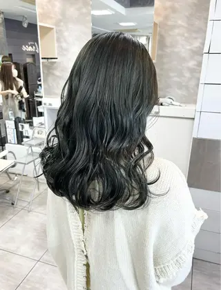 セミロング レイヤー/艶髪カラー 森本くるみのヘアスタイル