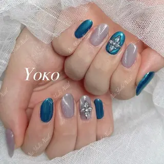 ネイル 🦋 Queenieのネイルデザイン