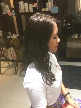 ロング カラー しのはら まどかのヘアスタイル