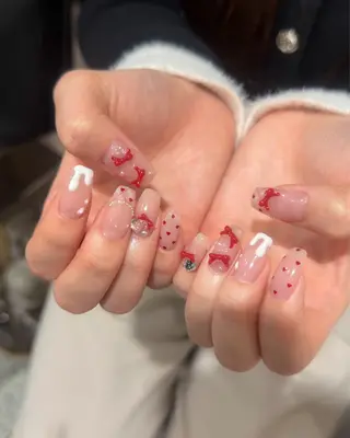 ネイル 𝑵𝑰𝑲𝑶 ◎パラジェル認定のネイルデザイン