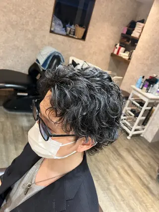 ショート パーマ メンズ 田中 識啓のヘアスタイル