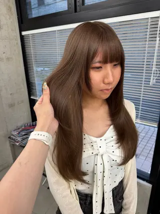 ロング カラー MIES amane(アマネ)のヘアスタイル