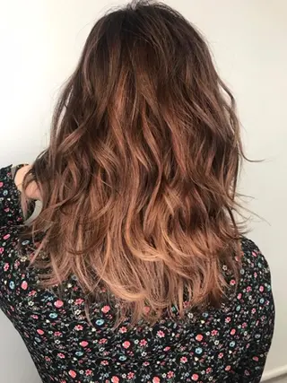 セミロング カラー 倉橋 俊輔のヘアスタイル
