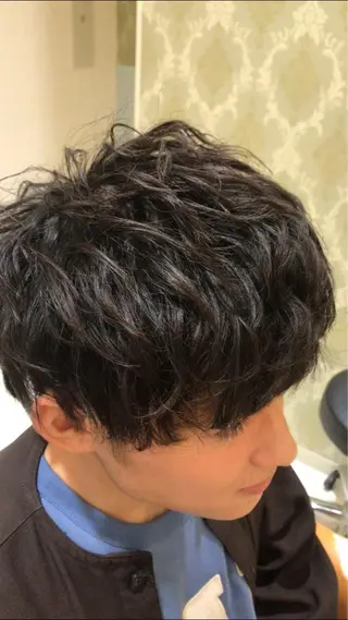 ショート パーマ メンズ 豊田 恭平のヘアスタイル
