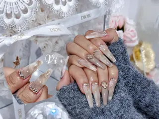 ネイル ✨Nailsalon Vi+✨のネイルデザイン
