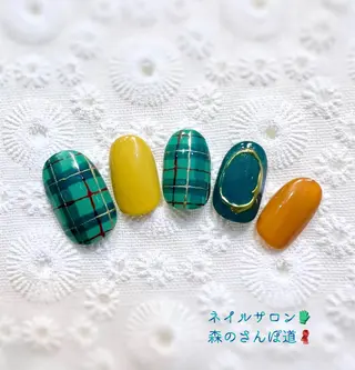 ネイル ショートネイル 森のさんぽ道のネイルデザイン