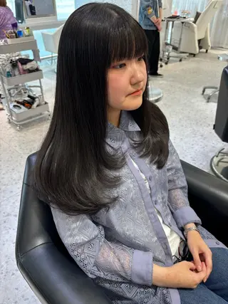 セミロング 山田 ひかりのヘアスタイル