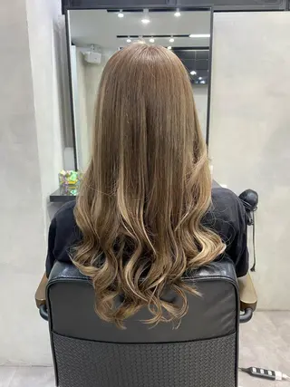 ミディアム カラー ヘアアレンジ FAAM Tsuneのヘアスタイル